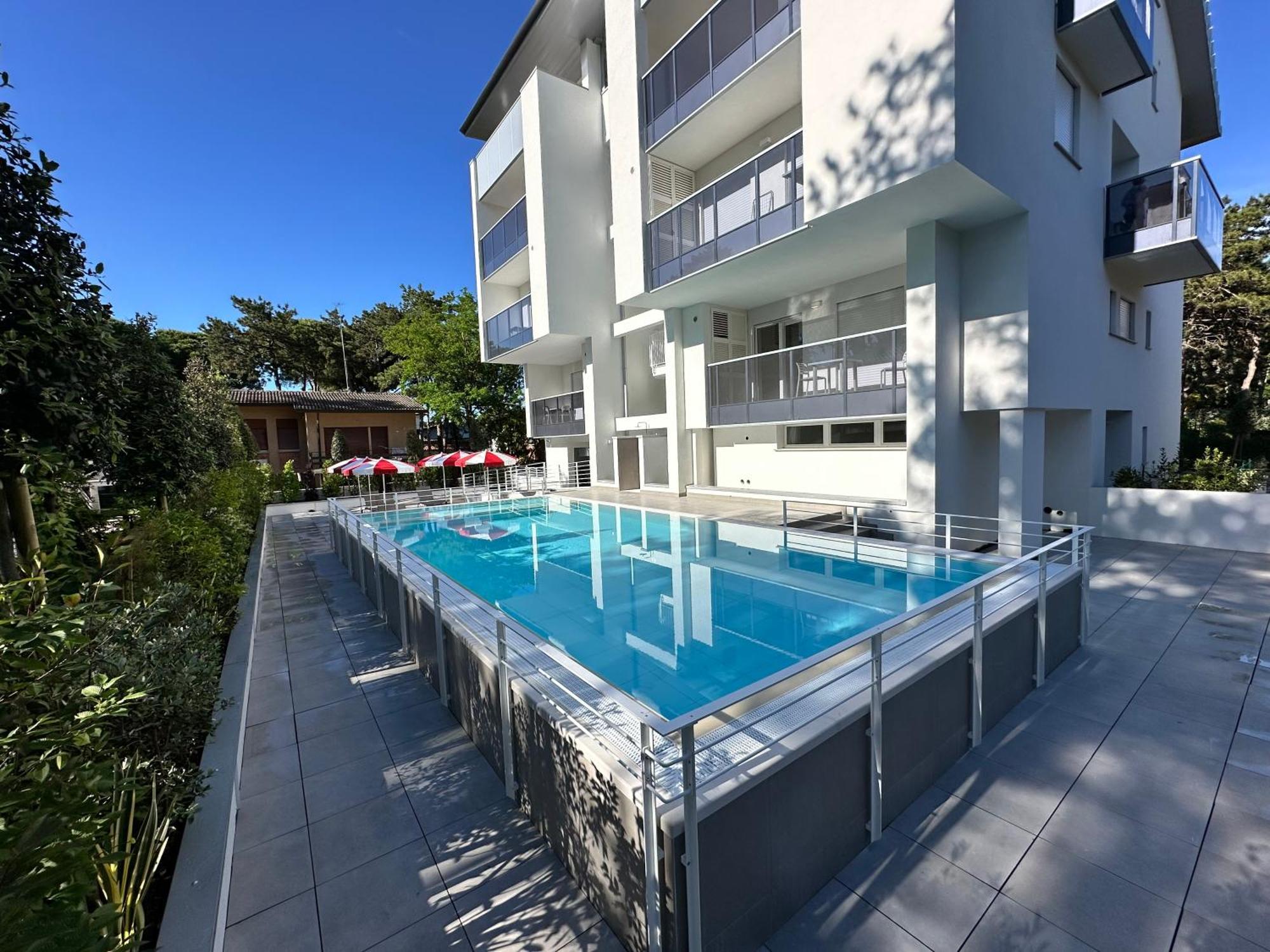 Nuovo Condominio Con Piscina E Garage Bibione Exterior foto